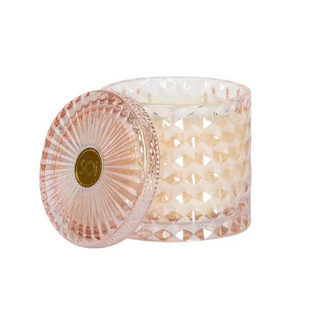 ROSE VANILLE 8oz Soy Candle – Elegance and Fragrance in One!